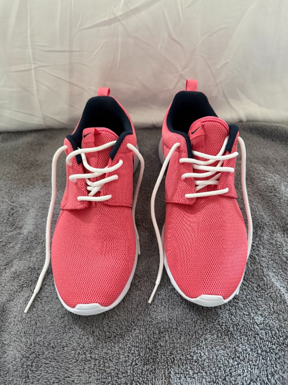 Nike Roshe One Running Shoe (Sea Coral Pink) Women's Size 7.5